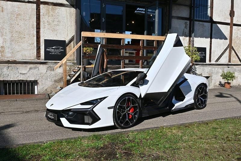 Gebraucht Lamborghini Revuelto 1016 PS (747 kW) 2024 Weiß Coupé