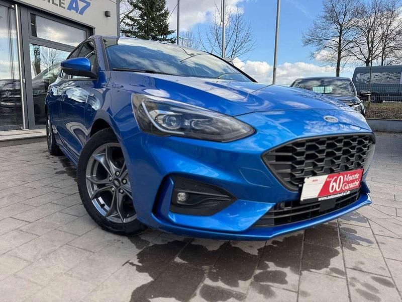 Gebraucht Ford Focus ST-Line 155 PS (114 kW) 2020 Blau Limousine