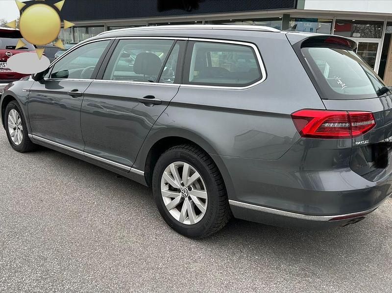 Gebraucht VW Passat 190 PS (139 kW) 2015 Grau Kombi