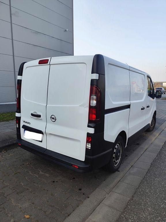 Gebraucht Opel Vivaro 95 PS (69 kW) 2016 Weiß Van / Kleinbus