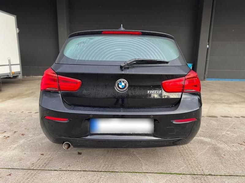 Gebraucht BMW 116 116 PS (85 kW) 2016 Schwarz Kleinwagen