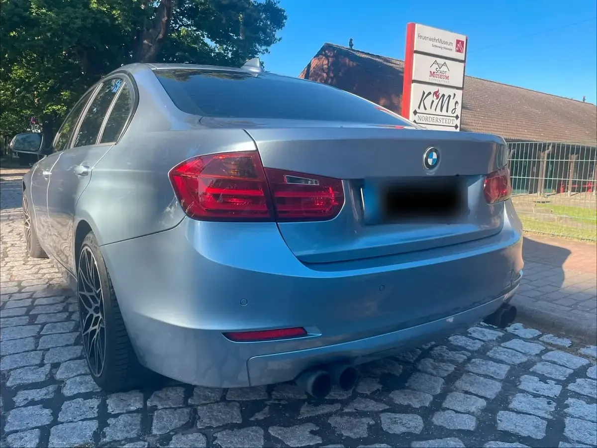 Gebraucht BMW 328 M Sport 245 PS (180 kW) 2012 Blau Limousine