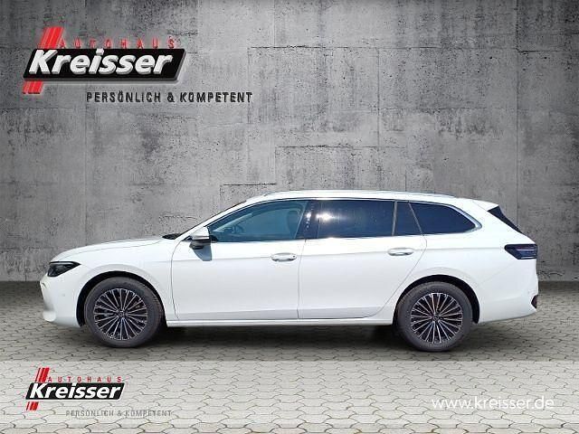 Gebraucht VW Passat Elegance 150 PS (110 kW) 2024 Weiß (pure white) Kombi
