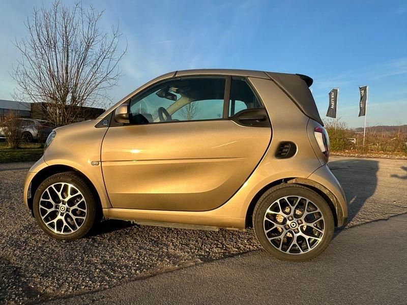 Gebraucht Smart ForTwo Electric Drive Passion 60 kW (82 PS) 2021 Gold Cabrio