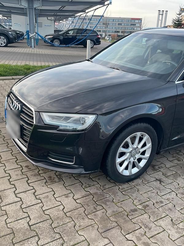 Gebraucht Audi A3 Design 116 PS (85 kW) 2017 Andere farben Kombi