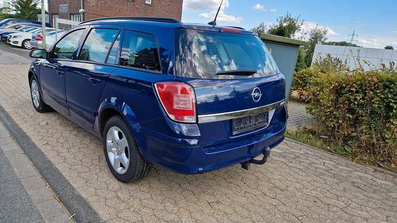 Gebraucht Opel Astra 120 PS (88 kW) 2008 Blau Kombi