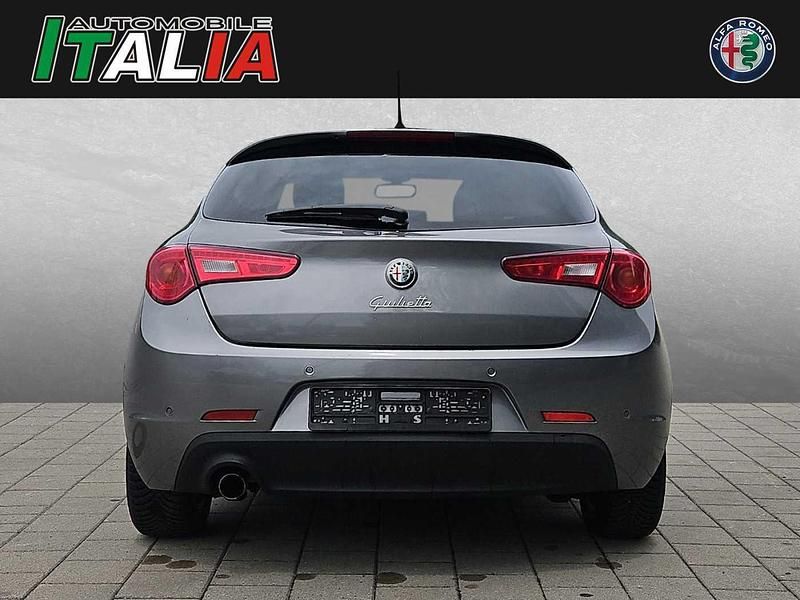 Gebraucht Alfa Romeo Giulietta Turismo 170 PS (125 kW) 2016 Grau Kleinwagen
