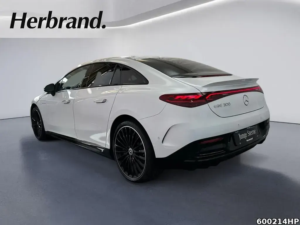 Gebraucht Mercedes EQE300 AMG 180 kW (245 PS) 2025 Manufaktur opalithweiß bright Limousine