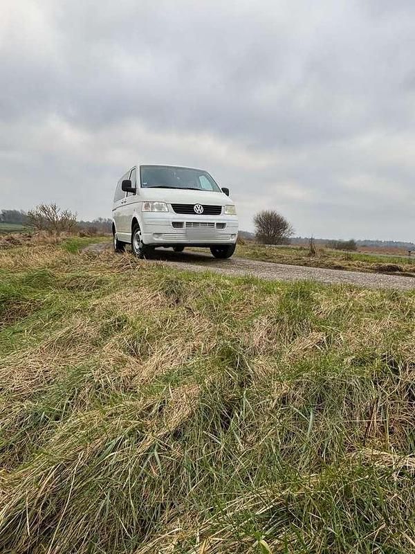 Gebraucht VW T5 Trendline 84 PS (61 kW) 2008 Weiß Van