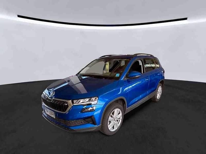 Race blue Gebraucht 2024 Skoda Karoq Selection SUV | 25.990 € (Superpreis) - Bild 1/4
