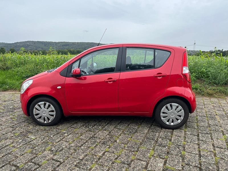 Rot Gebraucht 2009 Suzuki Splash Kleinwagen | 1.650 € (Fairer Preis) - Bild 1/4