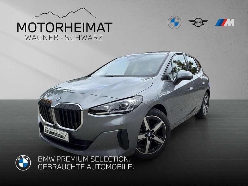 Grau Gebraucht 2024 BMW 218 Active Tourer Performance Van / Kleinbus | 29.980 € (Fairer Preis) - Bild 1/3