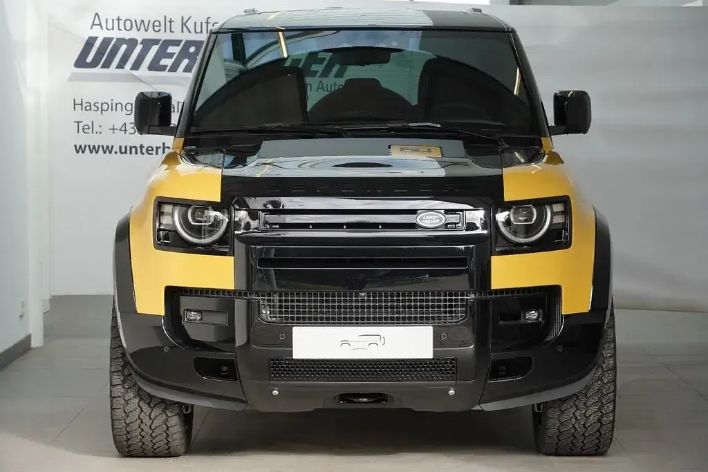 Neu Land Rover Defender 349 PS (256 kW) 2026 Gelb SUV