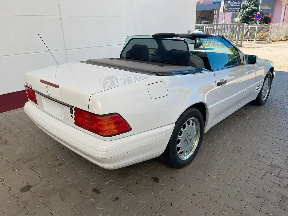 Gebraucht Mercedes SL320 231 PS (169 kW) 1997 Weiß Cabrio