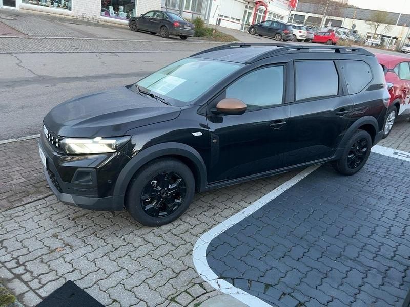 Neu Dacia Jogger Extreme 155 PS (114 kW) 2025 Perlmuttschwarz Van / Kleinbus