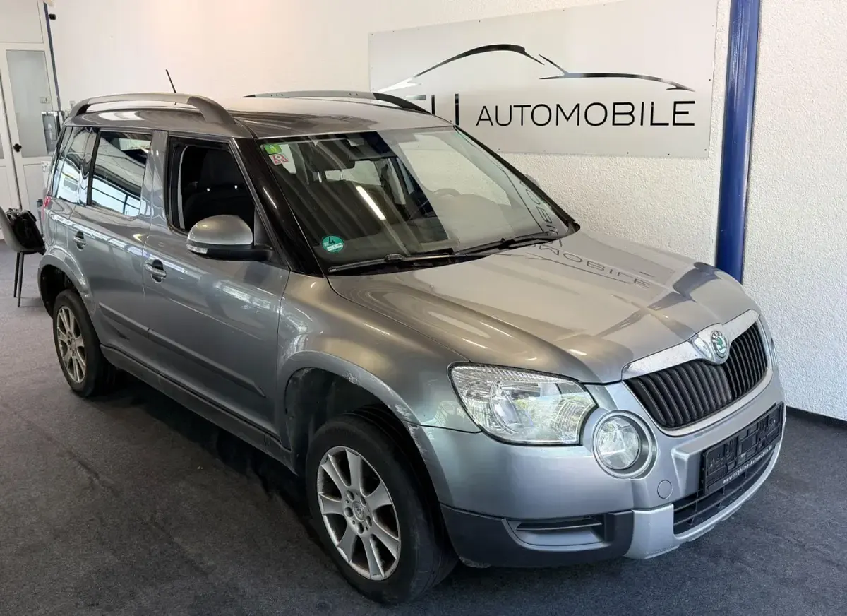Gebraucht Skoda Yeti Experience 110 PS (80 kW) 2011 Grau SUV