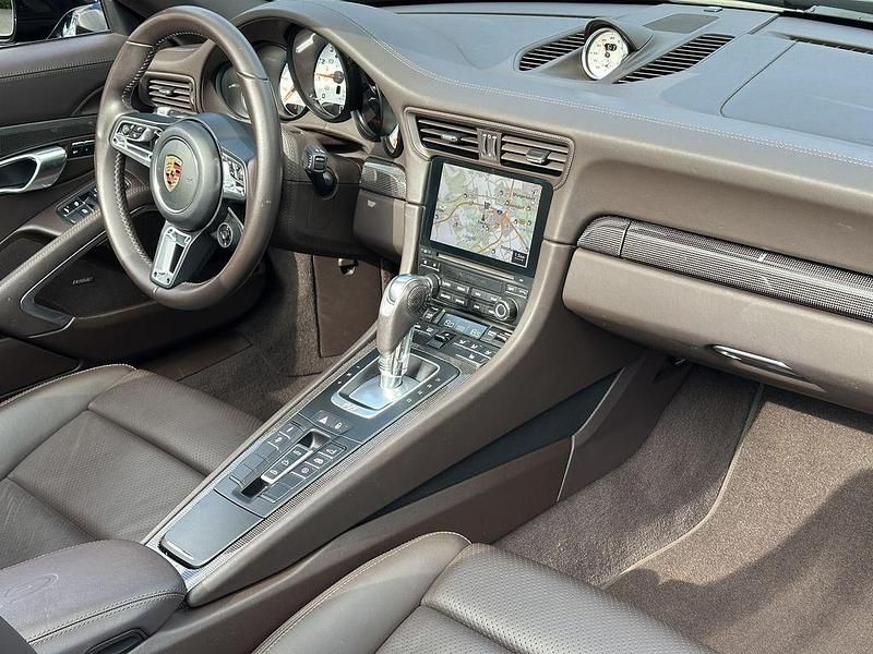 Schwarz Gebraucht 2017 Porsche 911 Carrera 4 GTS Cabrio | 126.790 € (Fairer Preis) - Bild 1/4