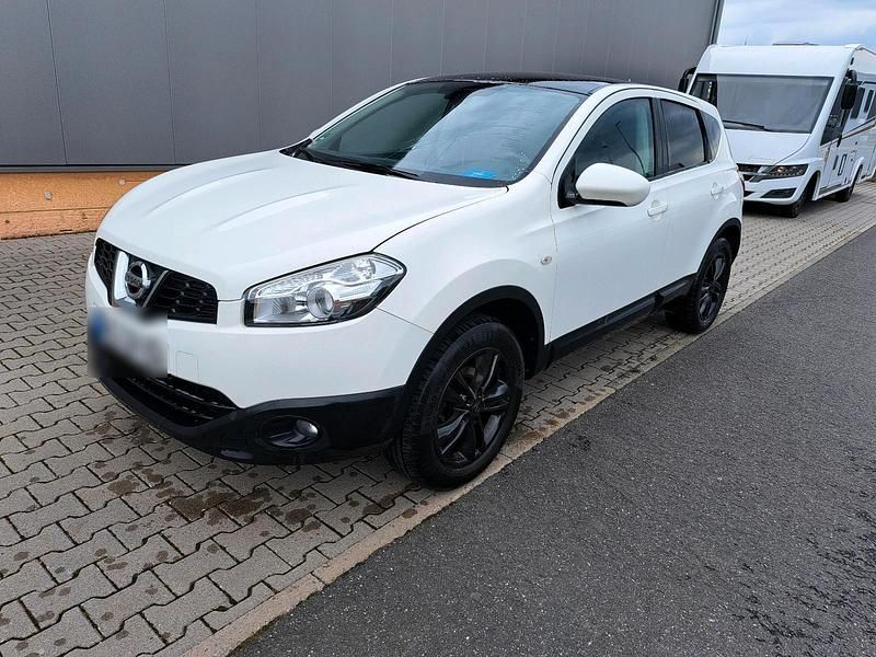 Gebraucht Nissan Qashqai 141 PS (103 kW) 2010 Weiß SUV