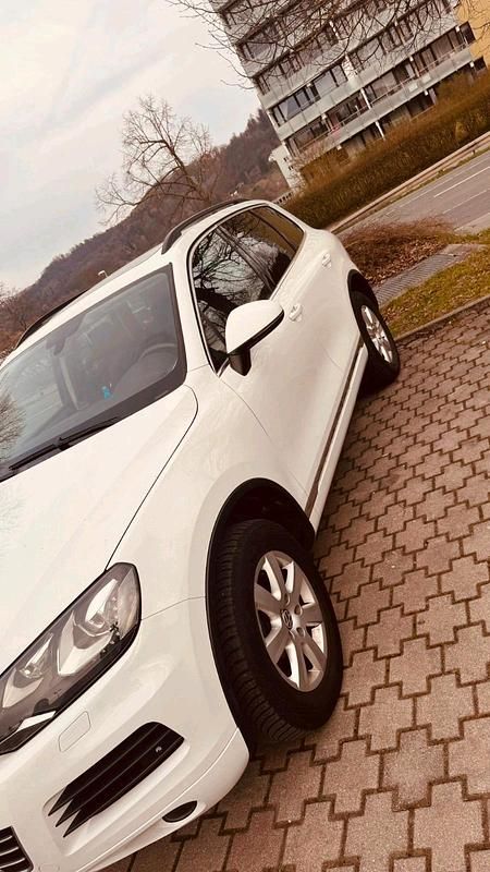 Gebraucht VW Touareg 204 PS (150 kW) 2012 Weiß SUV