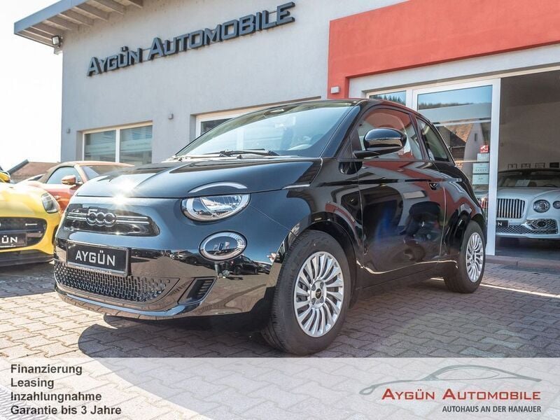Colore esterno (onyx schwarz) Gebraucht 2022 Fiat 500e Action Kleinwagen | 12.895 € (Superpreis) - Bild 1/4