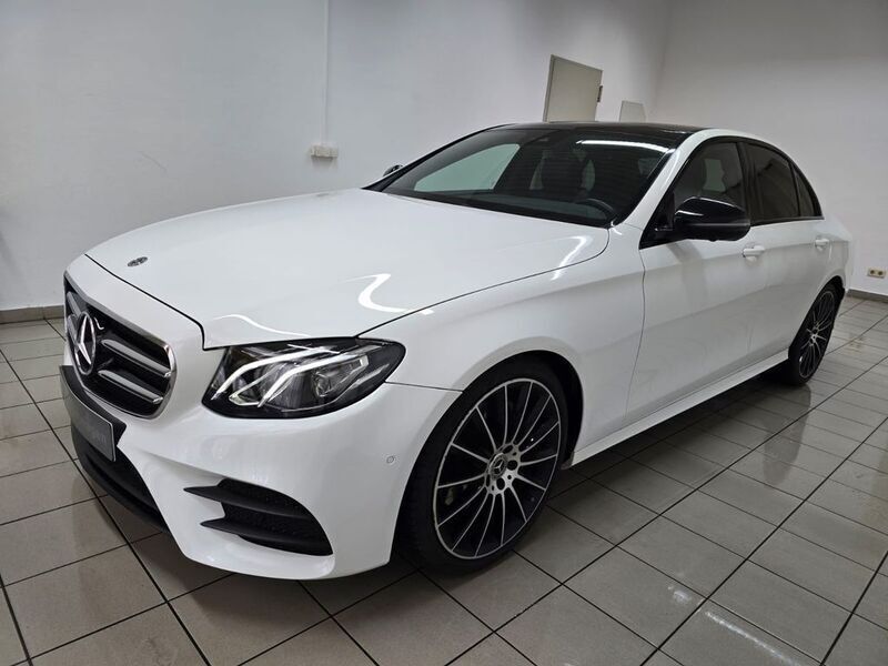 Polarweiss unilack Gebraucht 2018 Mercedes E300 AMG line Limousine | 29.990 € (Etwas zu teuer) - Bild 1/4