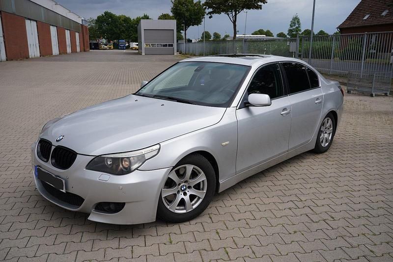 Silber Gebraucht 2004 BMW 530 M Sport Limousine | 5.500 € (Guter Preis) - Bild 1/4