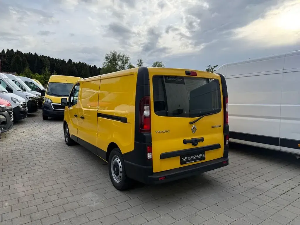 Occasion Renault Trafic 120 ch (88 kW) 2020 Jaune Monospace