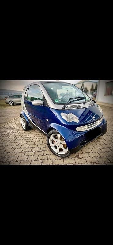 Blau Gebraucht 2004 Smart ForTwo Coupé Passion Coupé | 1.390 € (Guter Preis) - Bild 1/4
