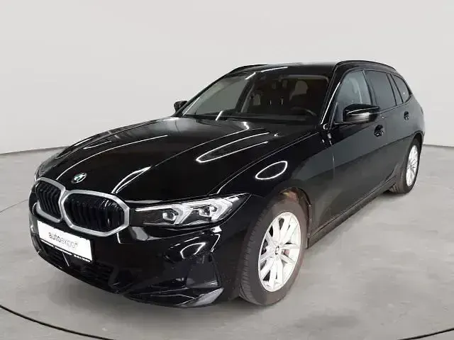 Gebraucht BMW 320 Sport Line 190 PS (139 kW) 2022 Schwarz uni Kombi