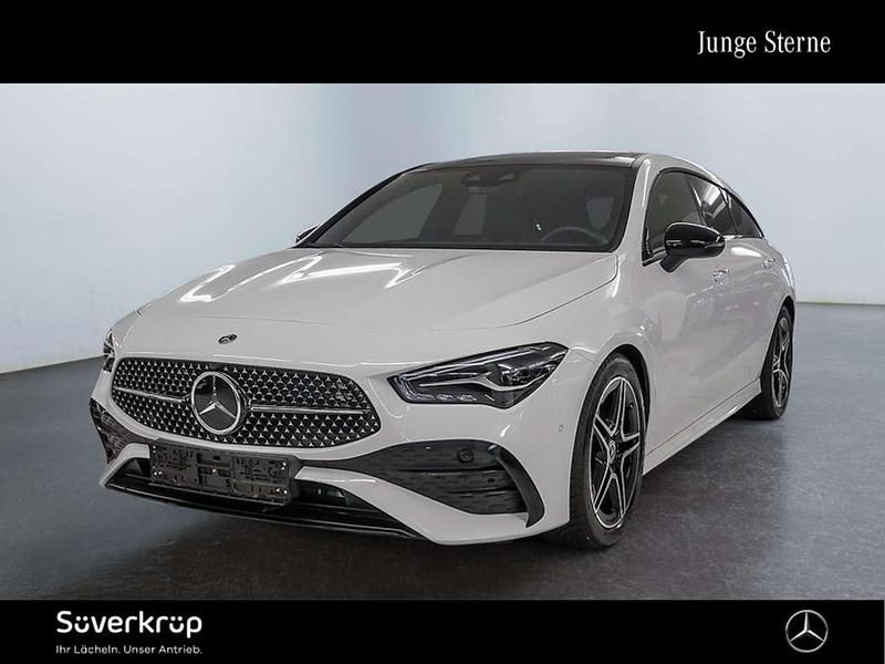 Unilack polarweiß Gebraucht 2024 Mercedes CLA200 Shooting Brake AMG Kombi | 35.270 € - Bild 1/4