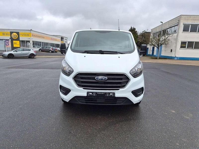 Gebraucht Ford Transit Custom 105 PS (77 kW) 2019 Weiß Van / Kleinbus