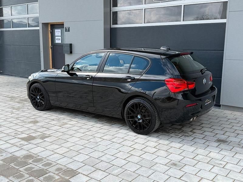 Gebraucht BMW 120 Advantage 184 PS (135 kW) 2018 Schwarz Kleinwagen