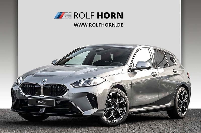 Grau Neu 2025 BMW 120 M Sport Kleinwagen | 36.360 € (Fairer Preis) - Bild 1/4