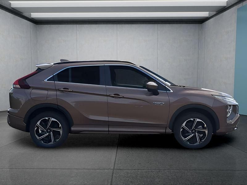 Neu 2024 Mitsubishi Eclipse Cross SUV | 34.349 € - Bild 1/4