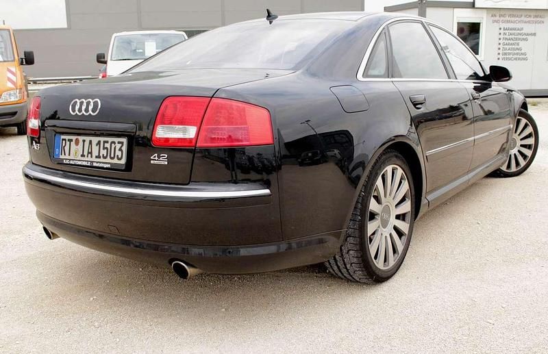 Gebraucht Audi A8 334 PS (245 kW) 2003 Ebonyschwarz perleffekt Limousine