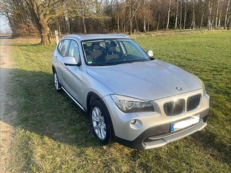 Gebraucht BMW X1 143 PS (105 kW) 2011 Silber SUV