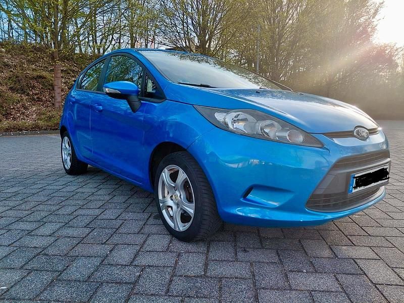 Second-hand Ford Fiesta 2011 Albastru Hatchback