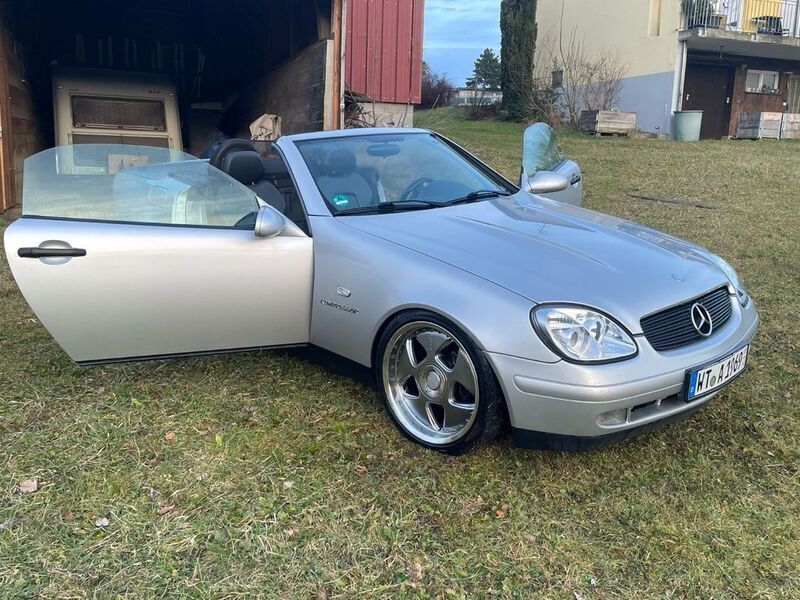 Silber Gebraucht 1999 Mercedes SLK230 Cabrio | 4.299 € (Guter Preis) - Bild 1/4