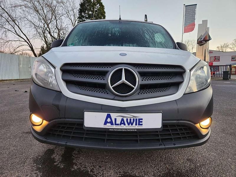 Gebraucht Mercedes Citan 108 75 PS (55 kW) 2015 Arktikweiss Van / Kleinbus
