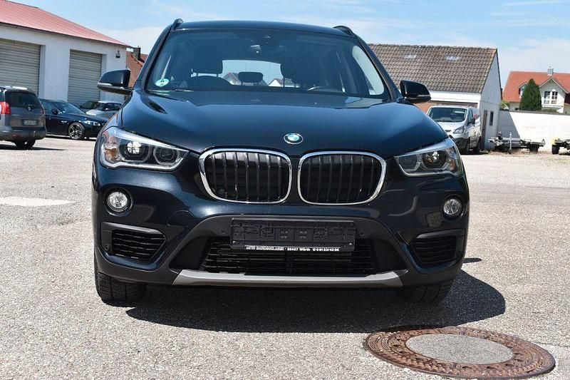 Schwarz Gebraucht 2017 BMW X1 SUV | 17.900 € (Fairer Preis) - Bild 1/4