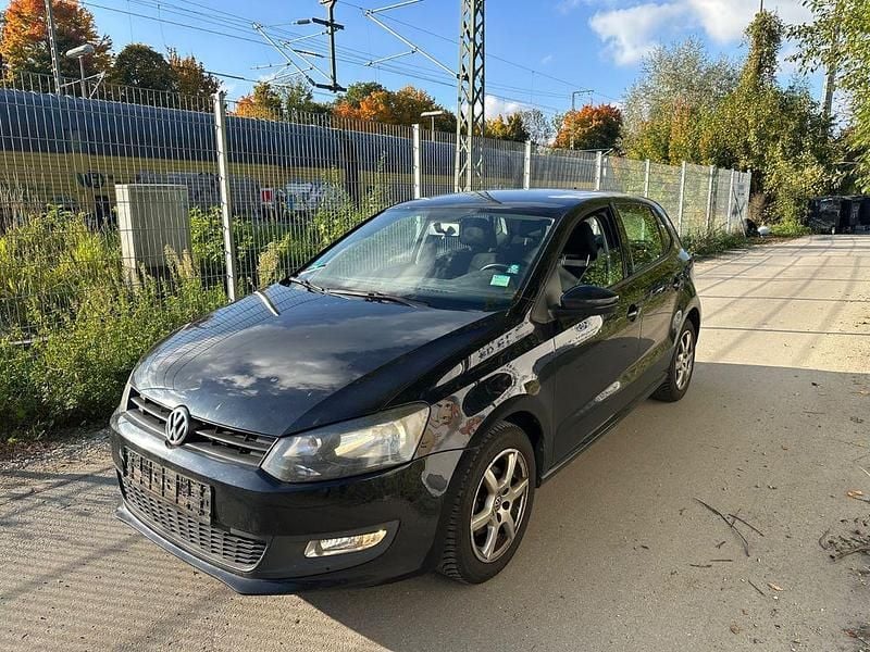 Schwarz Gebraucht 2013 VW Polo Match Limousine | 3.890 € (Guter Preis) - Bild 1/4