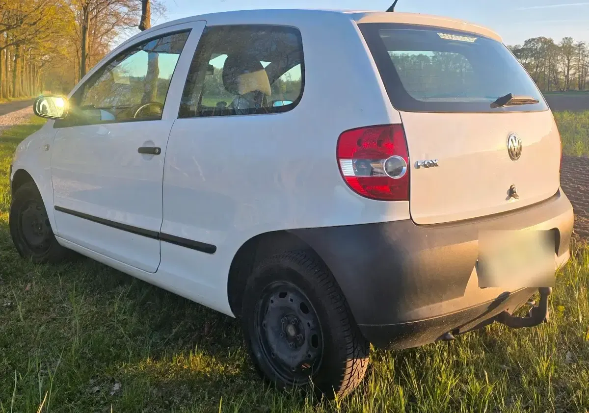 Usata VW Fox 54 CV (39 kW) 2009 Bianco Utilitaria
