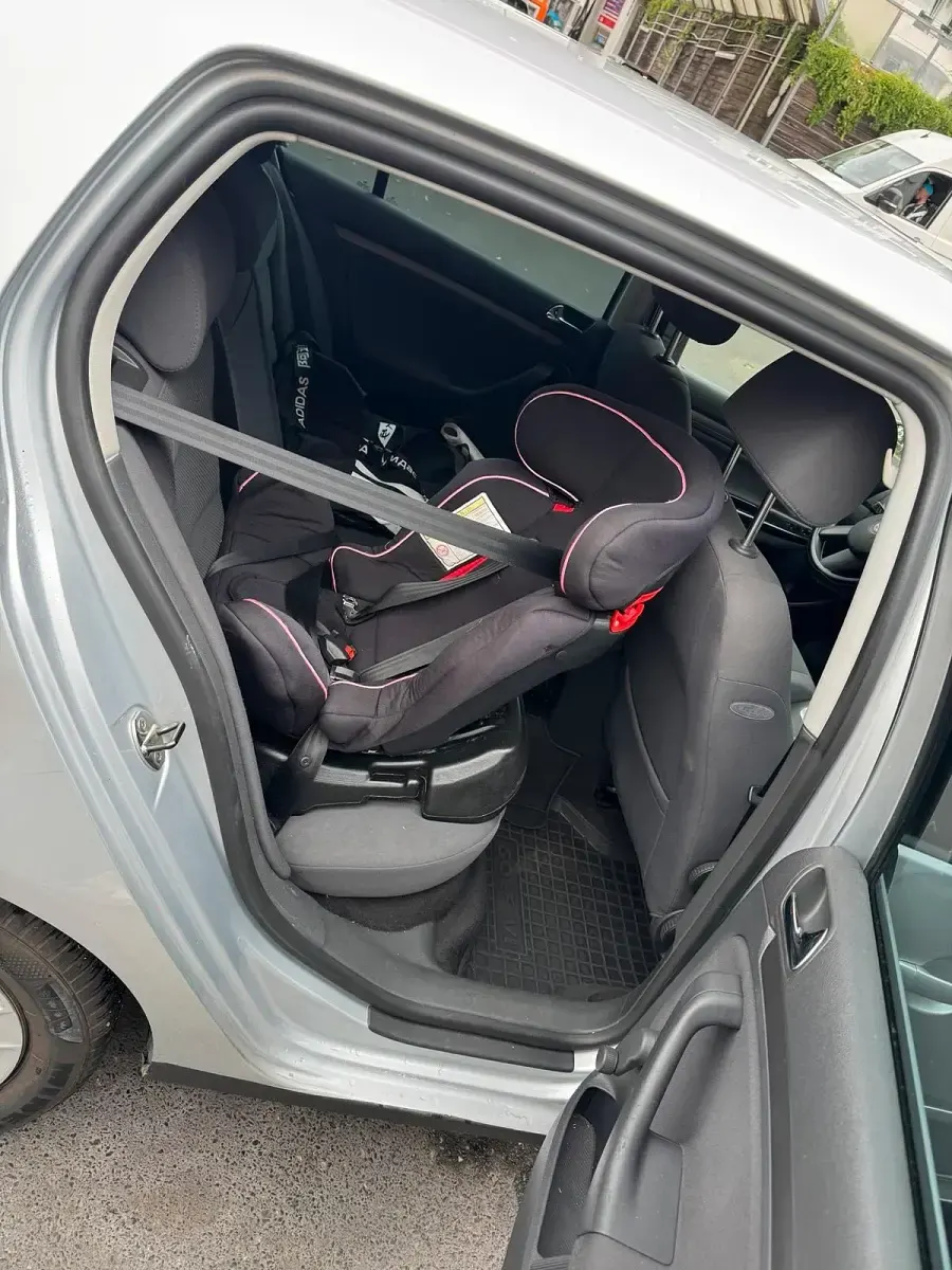 Gebraucht VW Golf V 105 PS (77 kW) 2005 Silber Kleinwagen