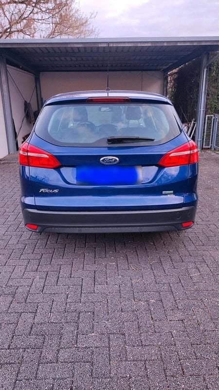Gebraucht Ford Focus 125 PS (91 kW) 2016 Blau Kombi