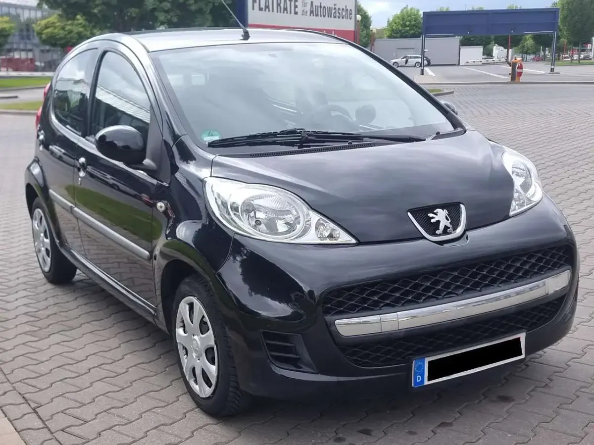 Gebraucht Peugeot 107 Filou 68 PS (50 kW) 2009 Metallicschwarze lackierung Kleinwagen