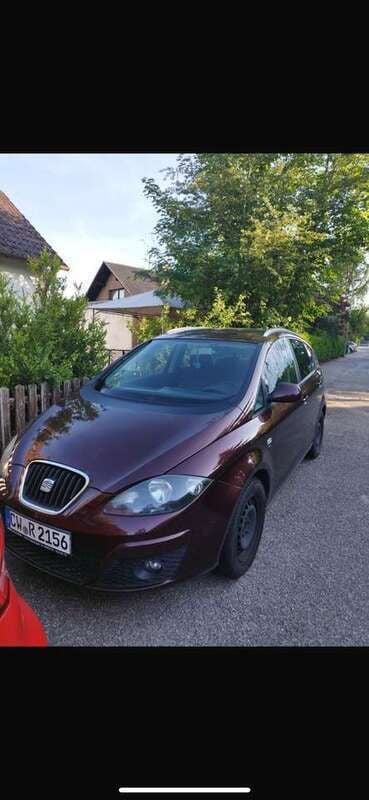 Braun Gebraucht 2009 Seat Altea Comfort Van / Kleinbus | 2.498 € (Superpreis) - Bild 1/4