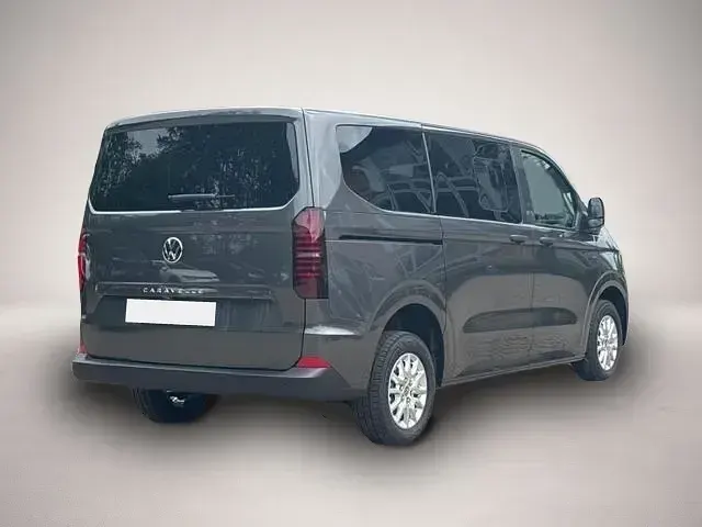 Neu VW Caravelle 170 PS (125 kW) 2026 Grau Van