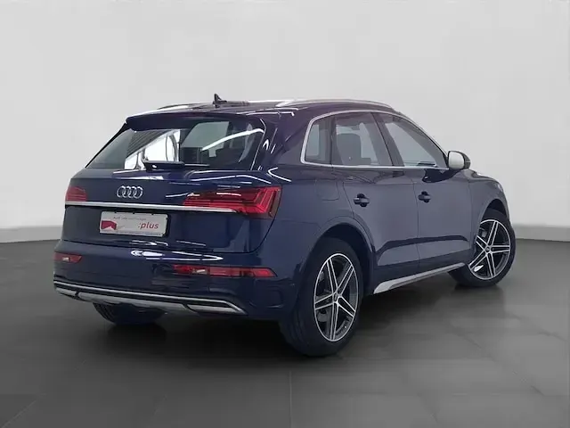 Gebraucht Audi Q5 Ambiente 163 PS (119 kW) 2025 Navarrablau metallic SUV