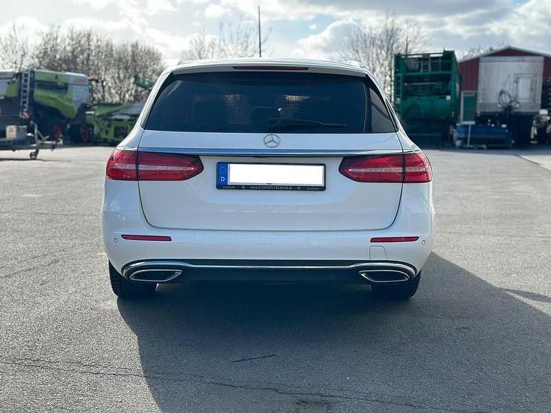 Usata Mercedes E350 258 CV (189 kW) 2017 Bianco Station wagon