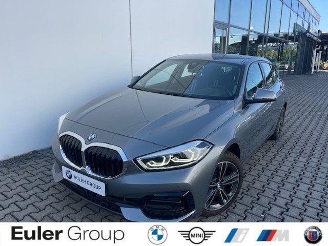 Grau Gebraucht 2024 BMW 118 Sport Line Kleinwagen | 27.989 € (Fairer Preis) - Bild 1/4
